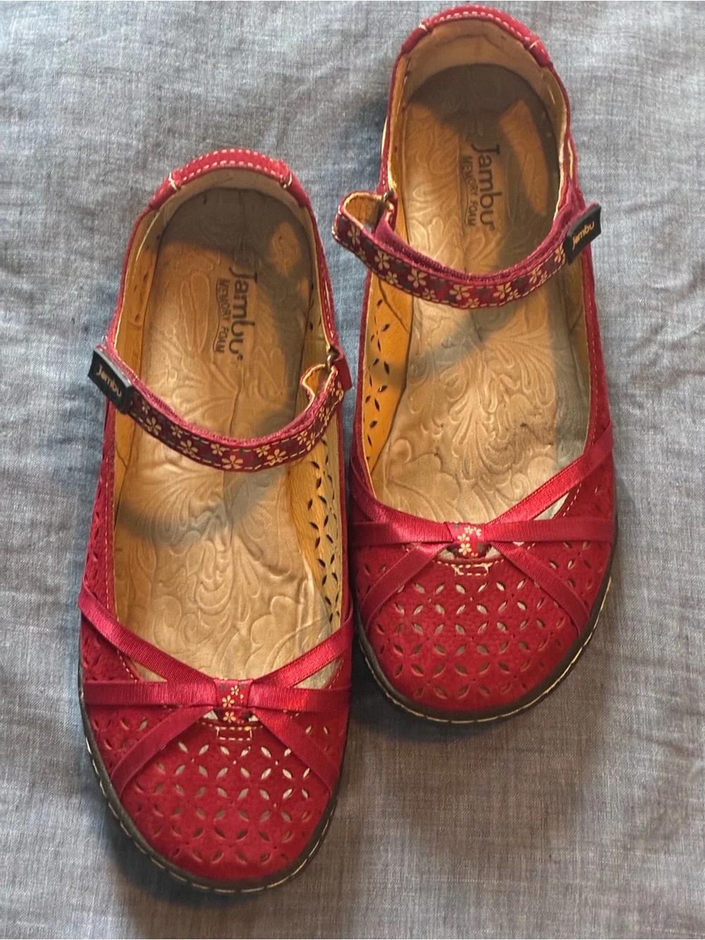 Jambu Red Mary Jane Flat with Cutout Upper size 7.5